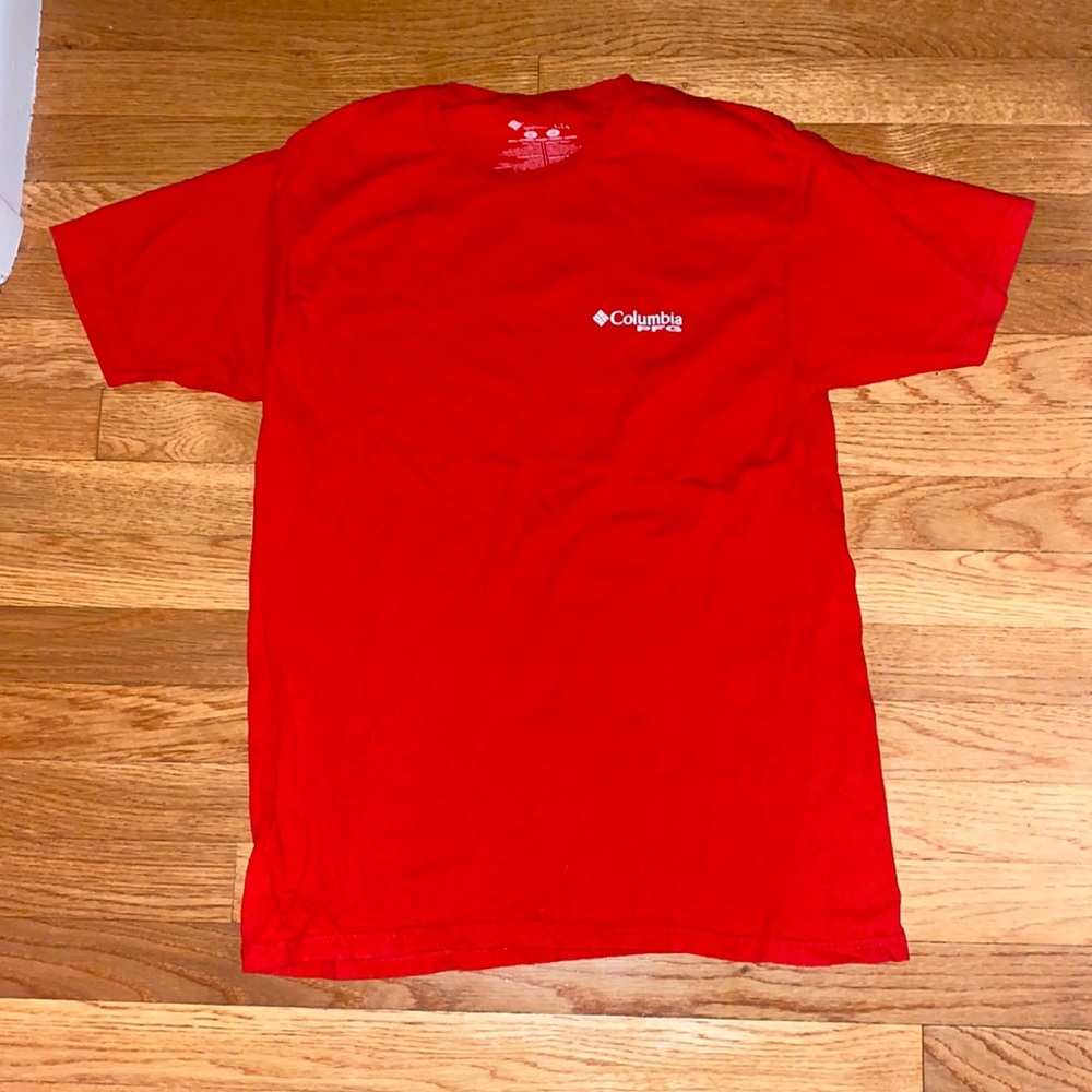 Red mens Columbia Shirt